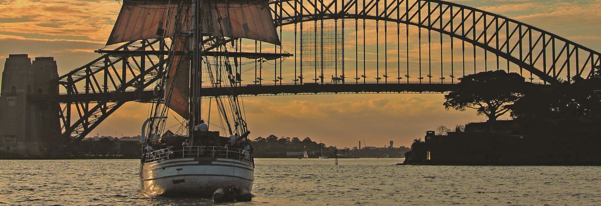 Sydney Harbour Dinner Cruise